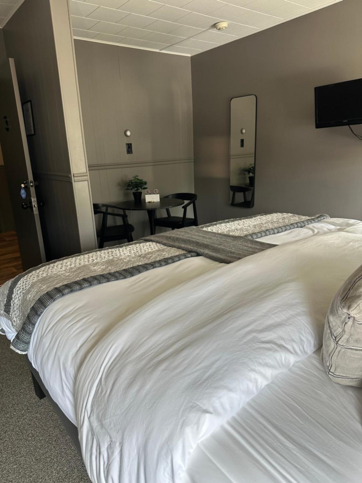 Auberge Des Cantons Magog Ngoại thất bức ảnh